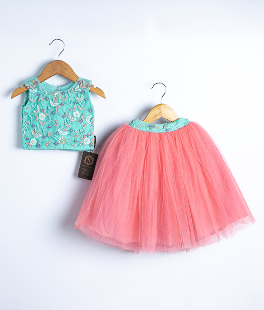 Turquoise and pink swan theme handmade applique party skirt and top set with tulle net for baby girl wear