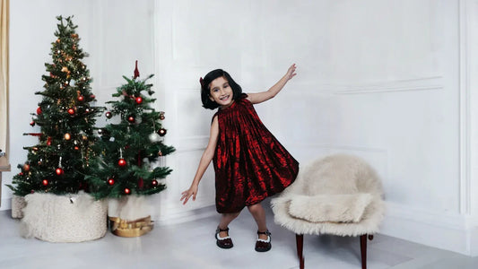 Best Fabrics for Christmas Dresses: Keep Your Little One Comfortable and Stylish