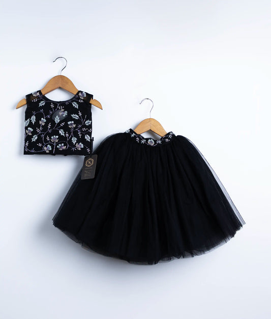 Black swan theme handmade applique party skirt and top set with tulle net for baby girl and toddler wear