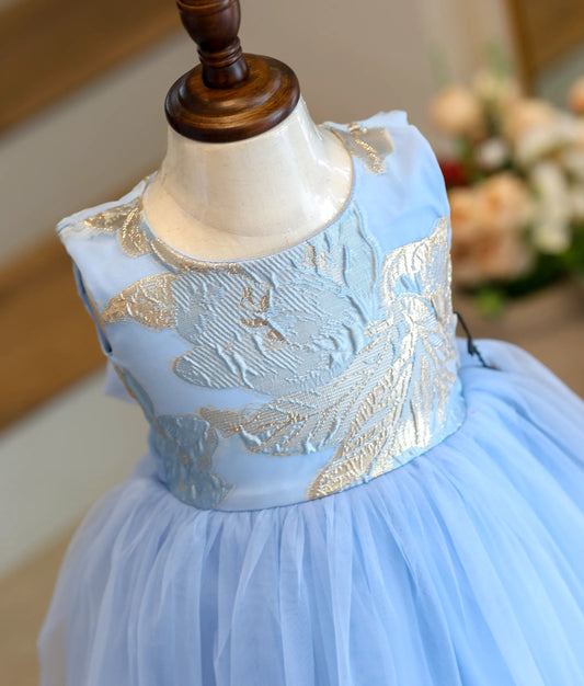 Close-up of the golden Turkish organza leaf pattern on the frock top.