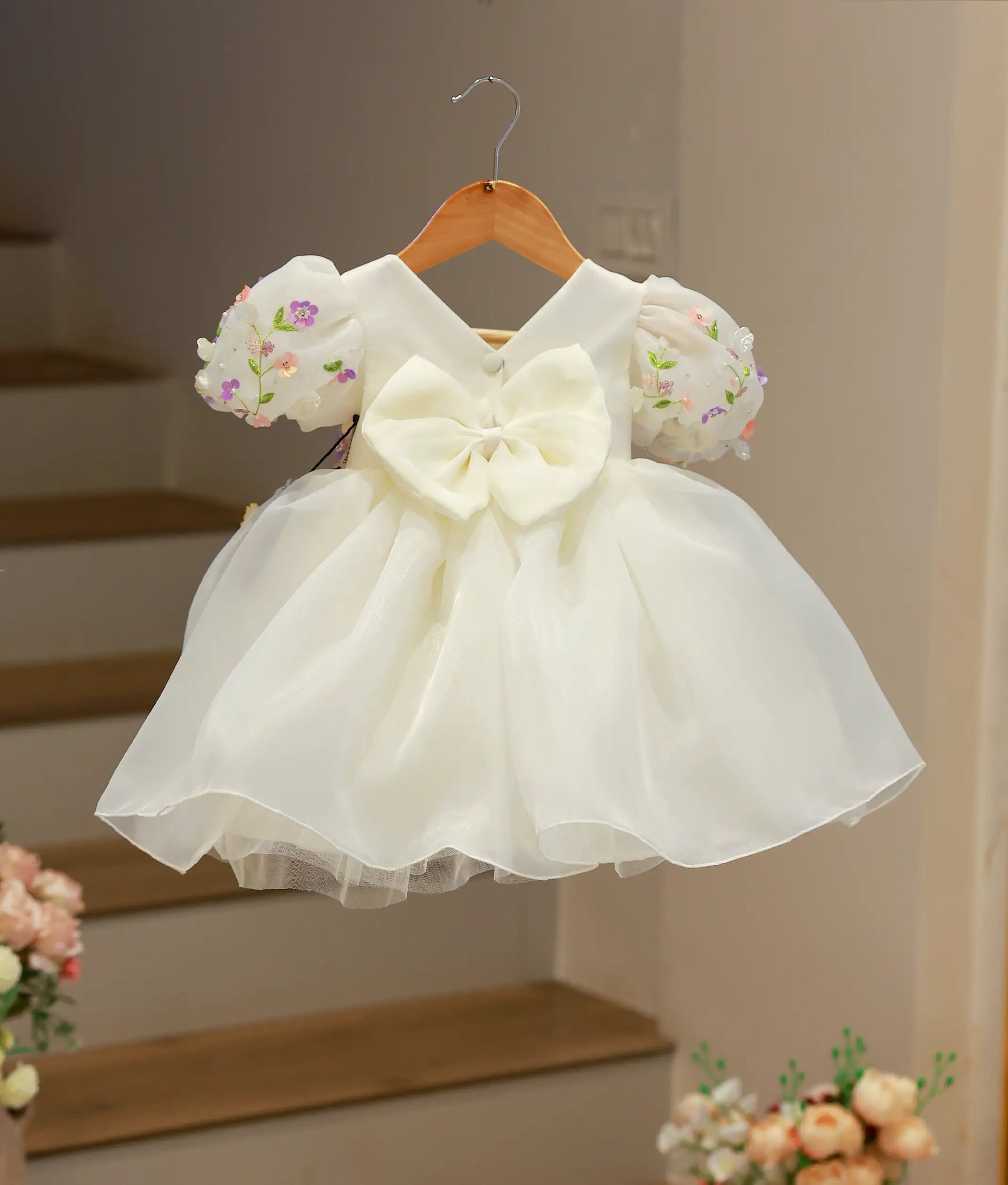 Off-White Plain Organza Flower Theme Birthday Frock | Nakshatra Kids 16 (6 to 11M) Off-White Plain Organza Flower Theme Birthday Frock | Nakshatra Kids 16 (6 to 11M)