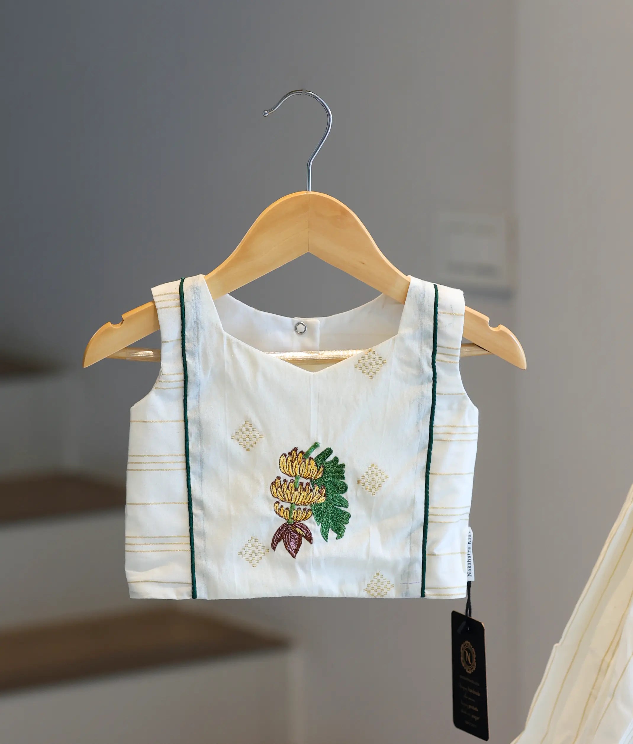Off-White Embroidery Cotton Skirt and Top for Baby Girls [6330]