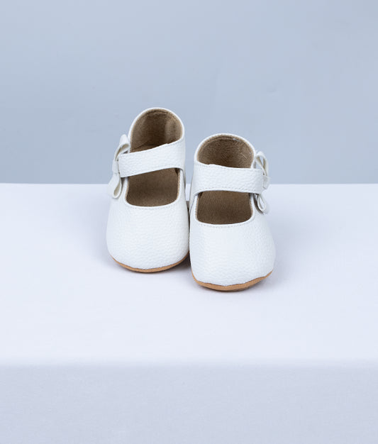 Stylish Shoes For Your Little One [B12]